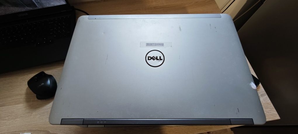 Laptopy Dell e6xxx