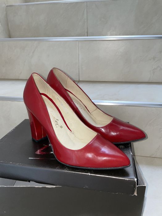 Туфлі жіночі (натуральна шкіра)