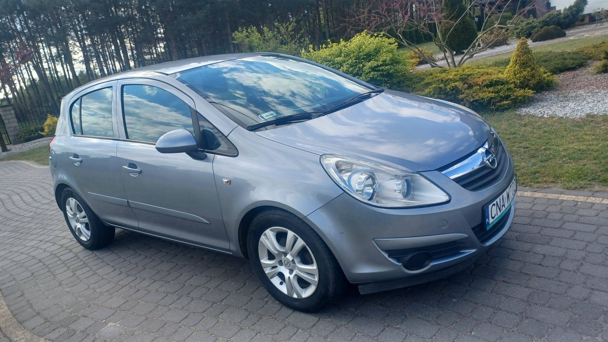 Opel Corsa 1.2 benzyna 2006rok klima