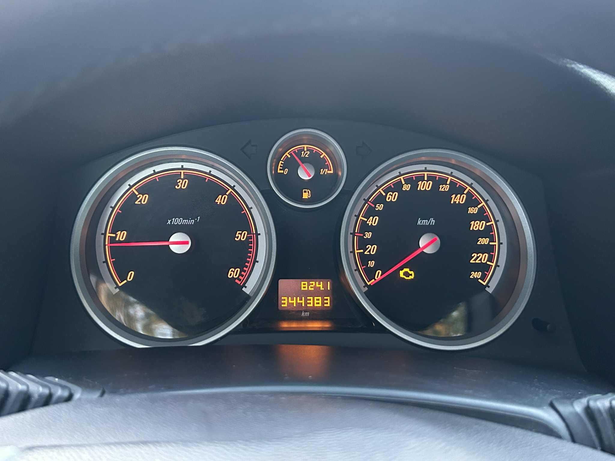 Opel Astra 1.9 CTDI SPORT 2007r