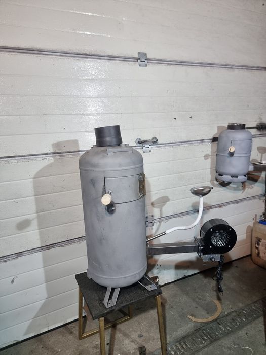 Duży kolekcjonerski garażowy Piec każdy olej  120-150m² koza film