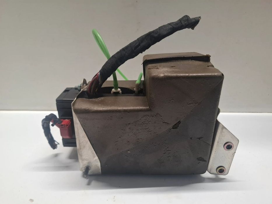 POMPKA CENATRALNEGO ZAMKA AUDI A3 8L A4 B5 A8 D2 SLASK WYSYLKA