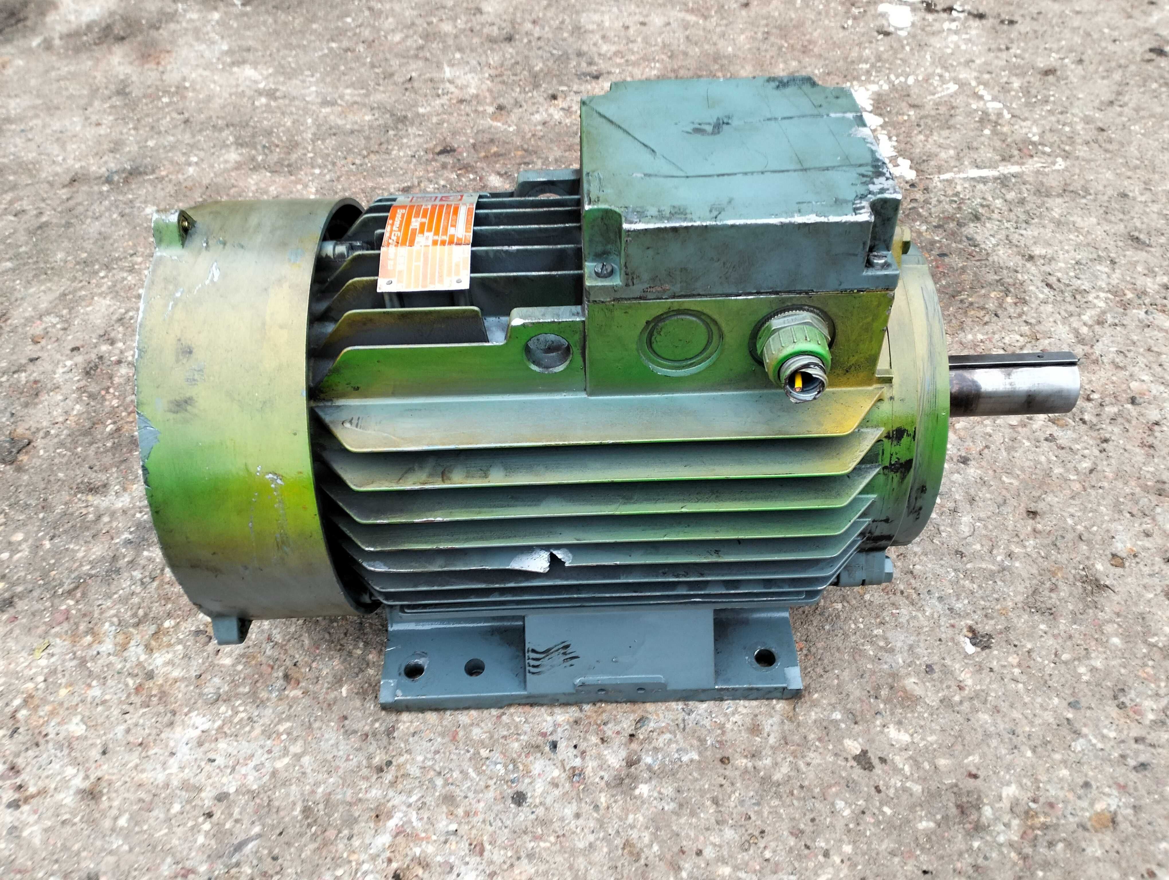 Silnik elektryczny 15 kw 1445 obr/min