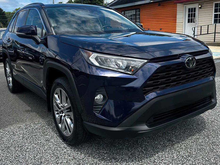 Toyota RAV4      2020