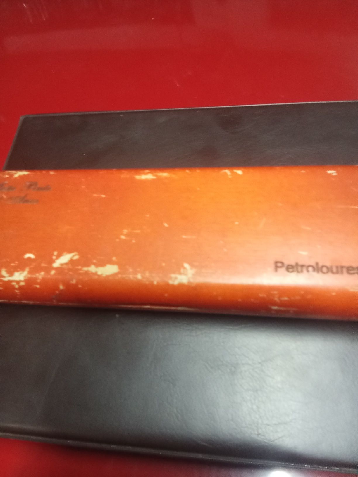 Caneta e roller Petroloures