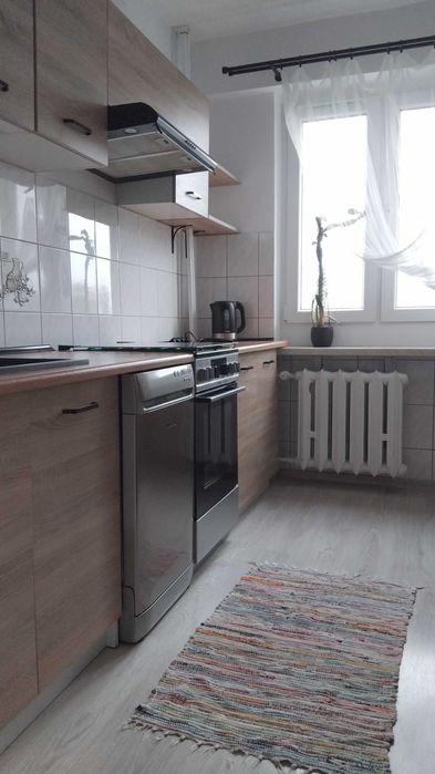 Pokój w jasnym mieszkaniu