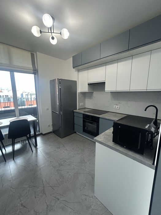 Здається подобово квартира в жк республіка