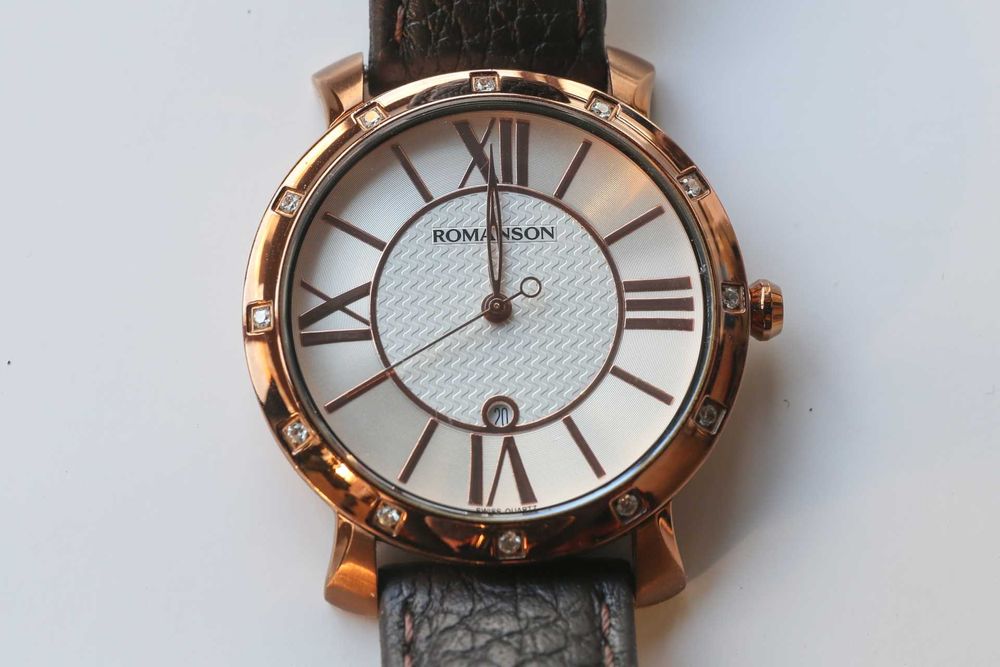 Наручные часы Romanson TL1256QL