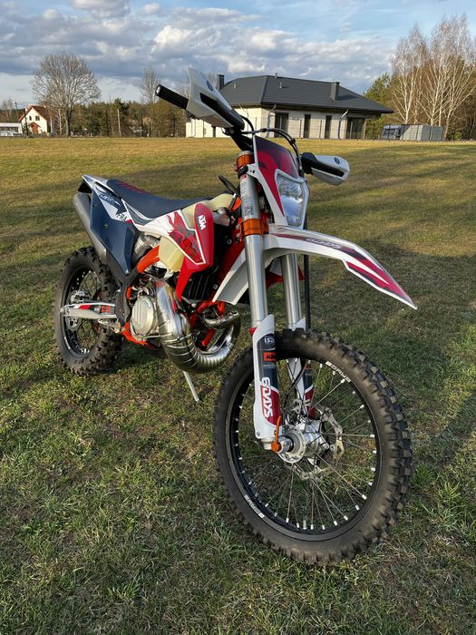 KTM 250 EXC Six Days TPi 8MTH      (Nie 300 exc)
