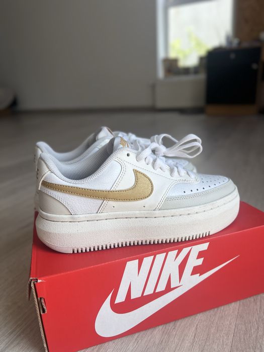 Кросівки Nike Court Vision 2024