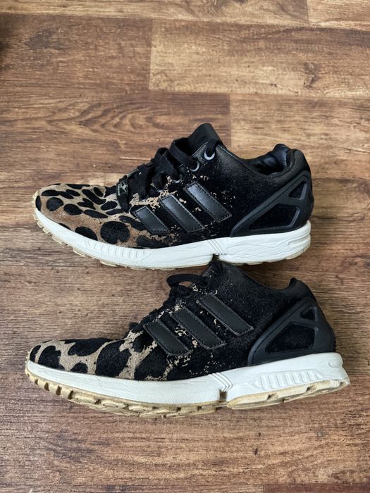 Стильные леопадовые кроссовки Адидас для девочки