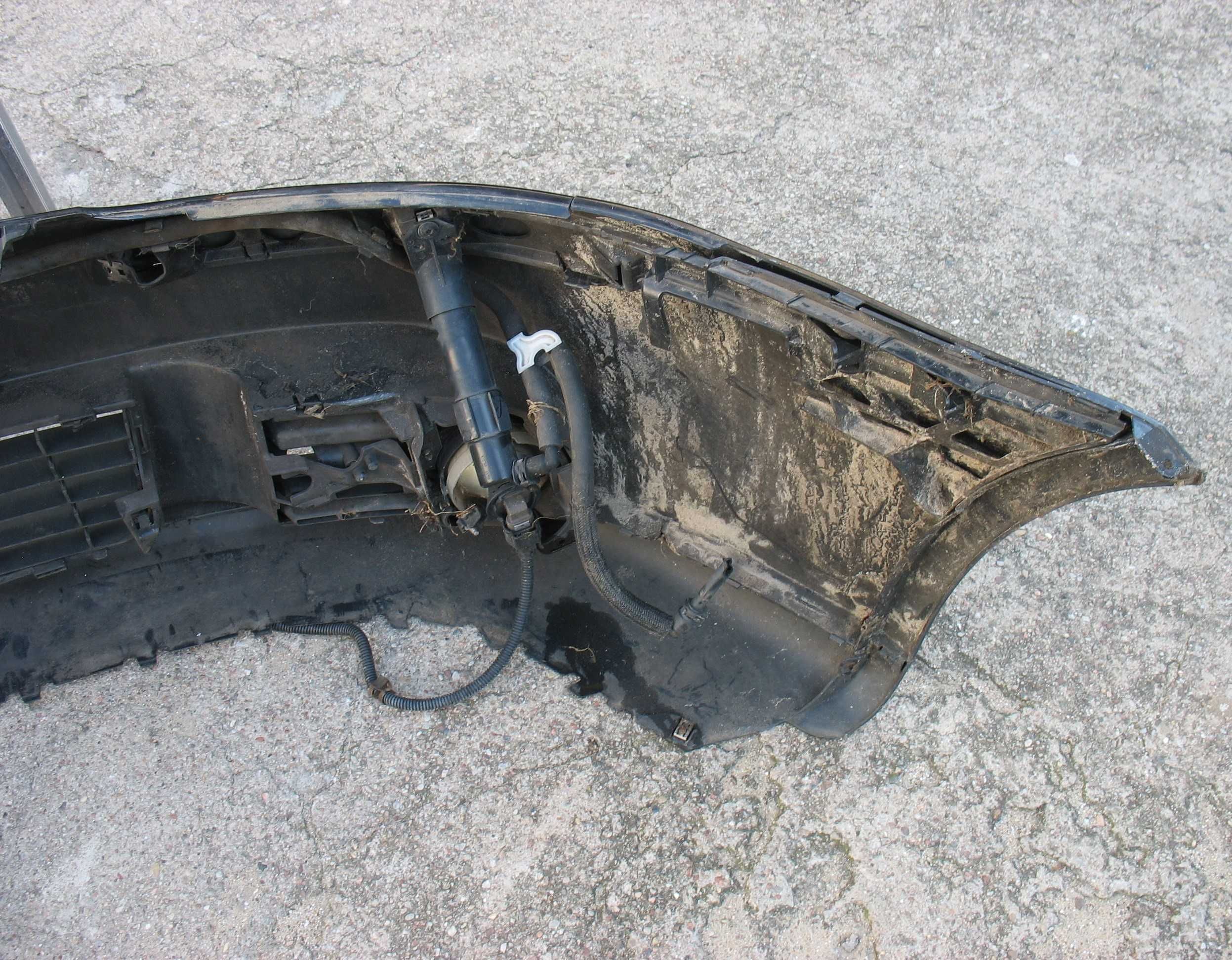 VW Golf V 5 zderzak Przód LC9Z spryskiwacze opis