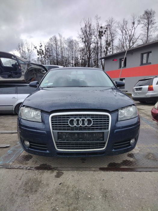 Audi a3 8P części używane przód maska zderzak silnik BSE skrzynia FVH