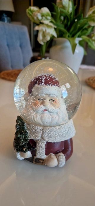 Śnieżna kula Mikołaj duża Home&You