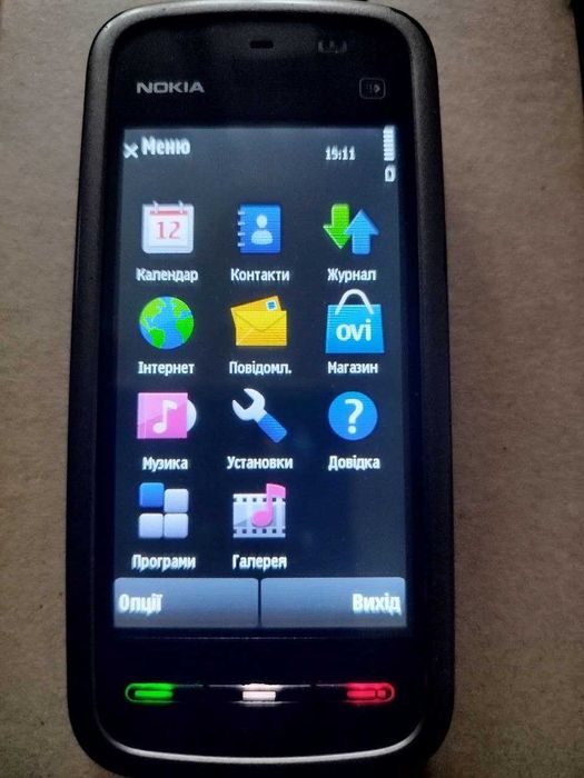 Nokia 5230.  Б/У  Ретро телефон