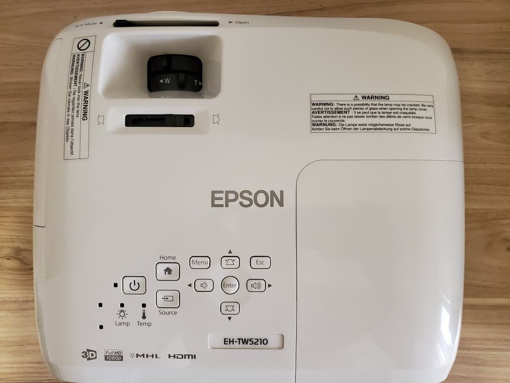 Epson EH-TW5210  FULL HD  3D проектор для домашнего кинотеатра