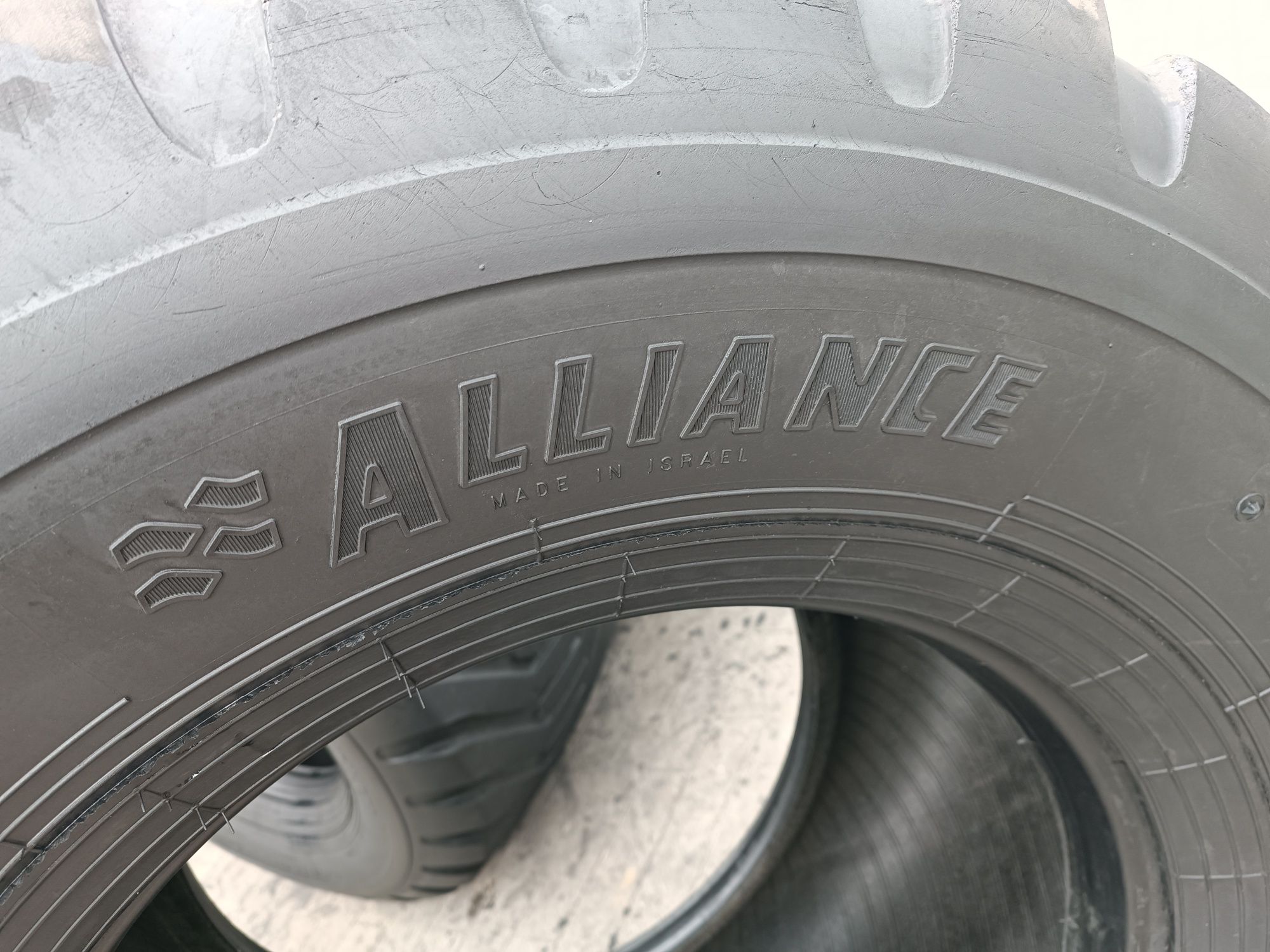 550/60-22.5 Alliance Flotation 328 550/60R22.5