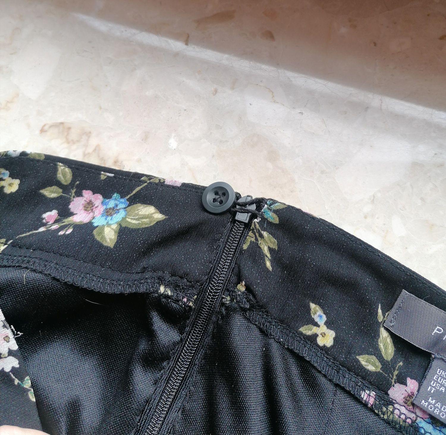 Spódnica w kwiaty z falbanka Primark asymetryczna