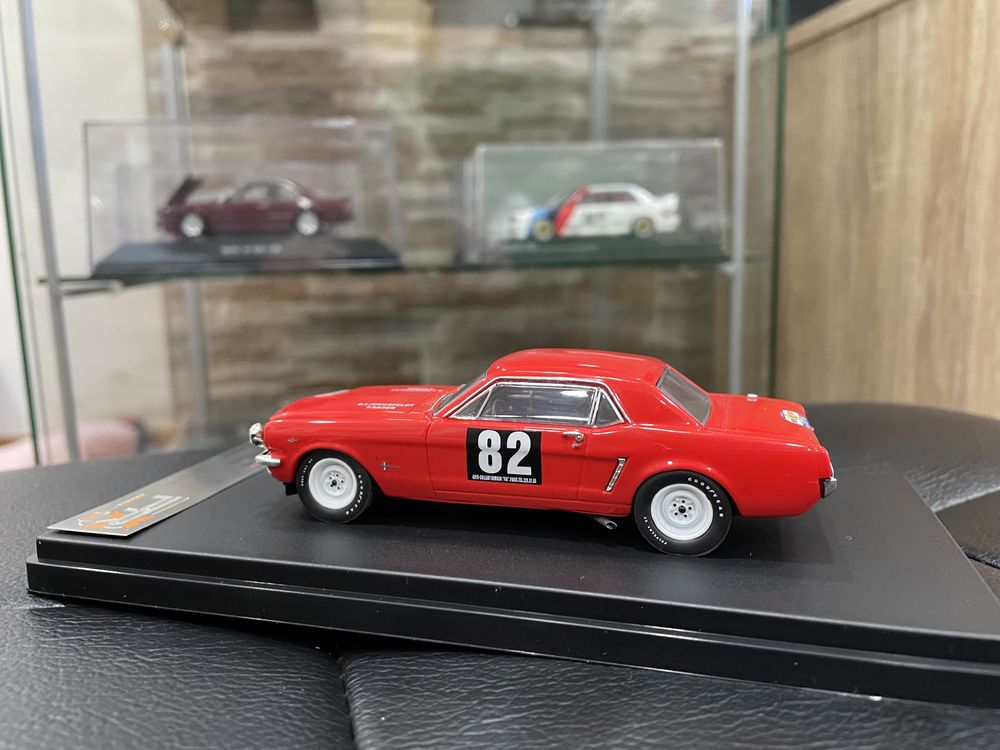 Ford Mustang tour de França escala 1/43 edição limitada