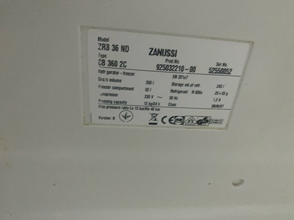 Холодильник Zanussi