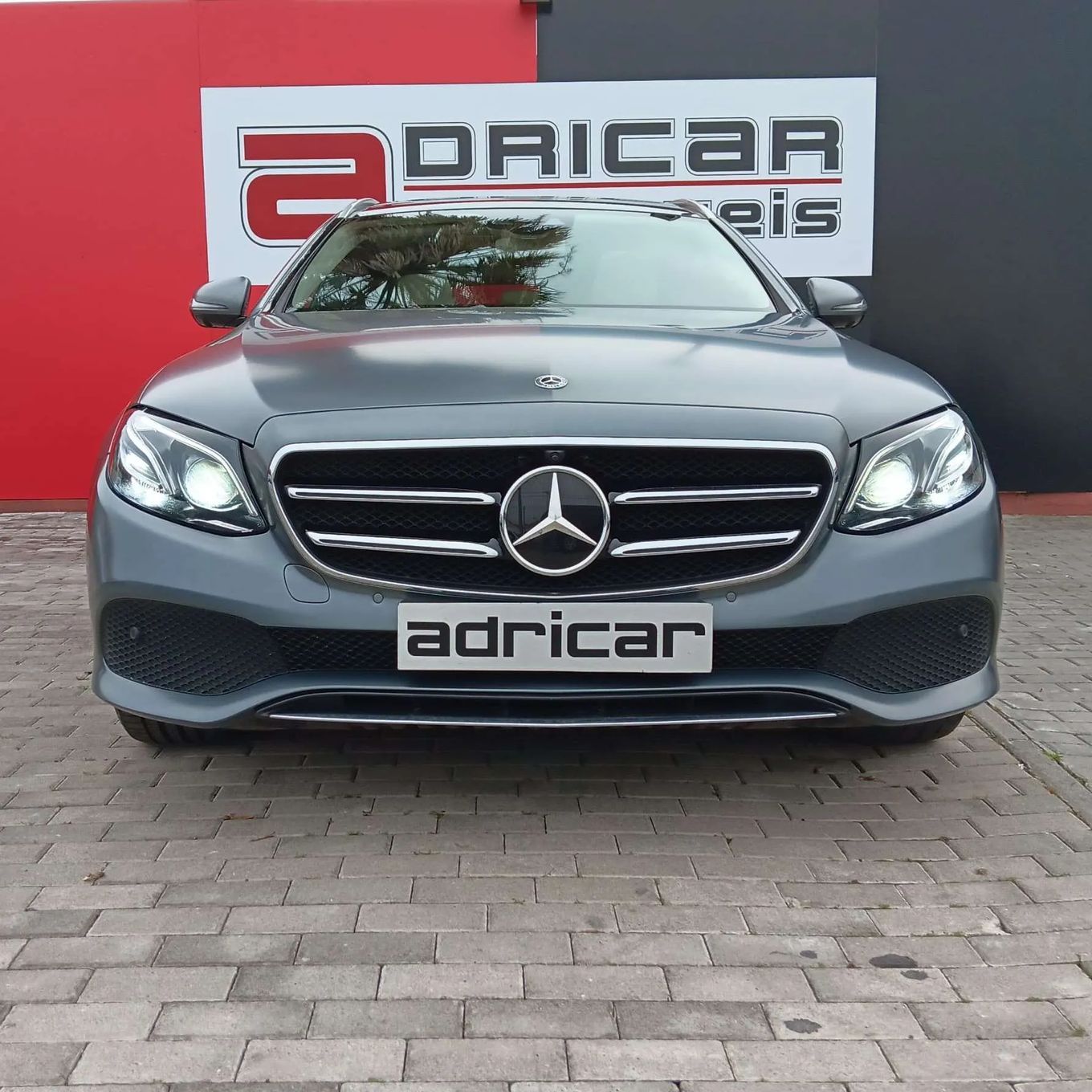 Mercedes-Benz E 300 de Avantgarde