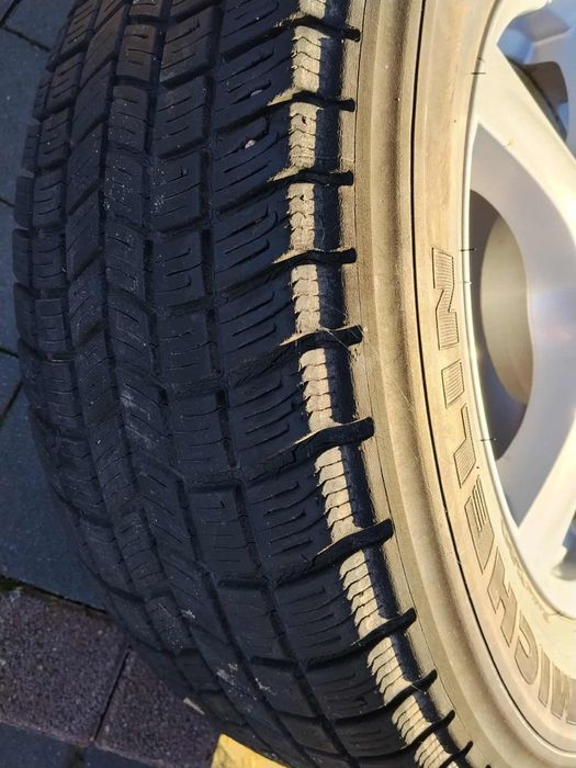 Alufelgi 215/70 R16 z oponami zimowymi