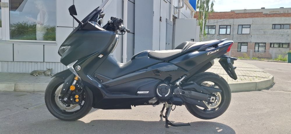 Yamaha T Max 560