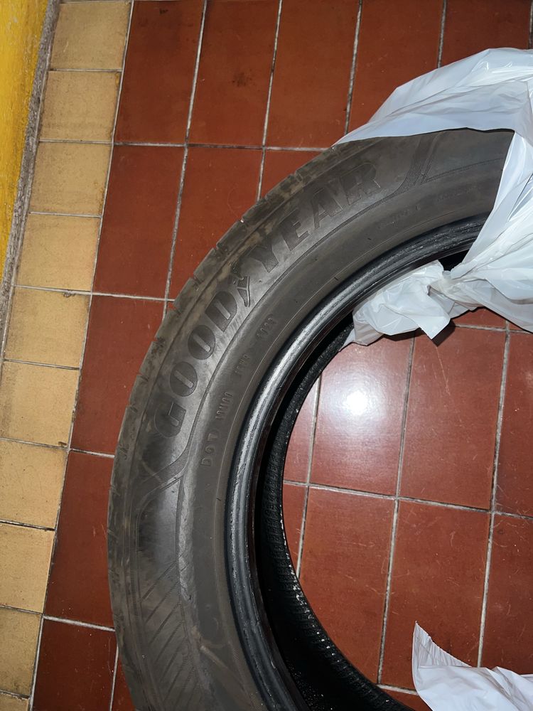 Pneus Goodyear 225/55R17