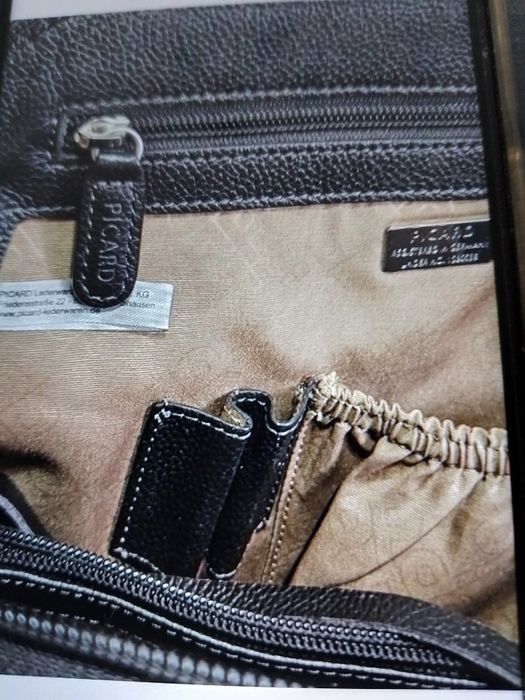 В продажу шкіряний рюкзак - сумка.