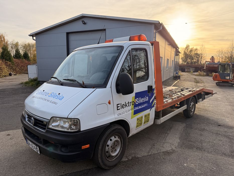 Laweta , Holowanie , Pomoc Drogowa , Usugi Transportowe , Holownik