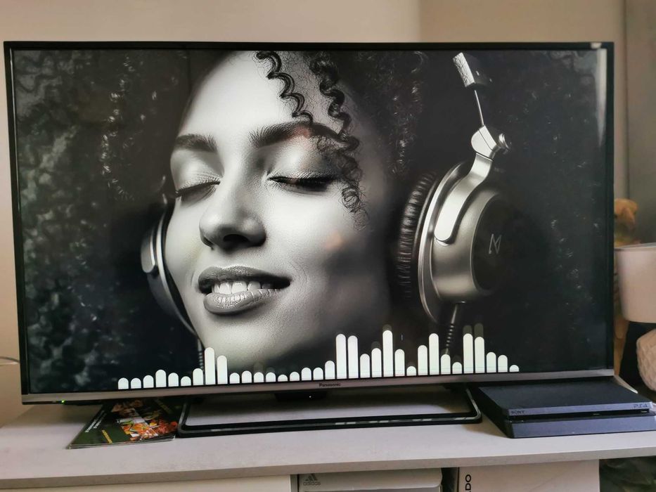 Televisão Panasonic 55cm bom estado geral