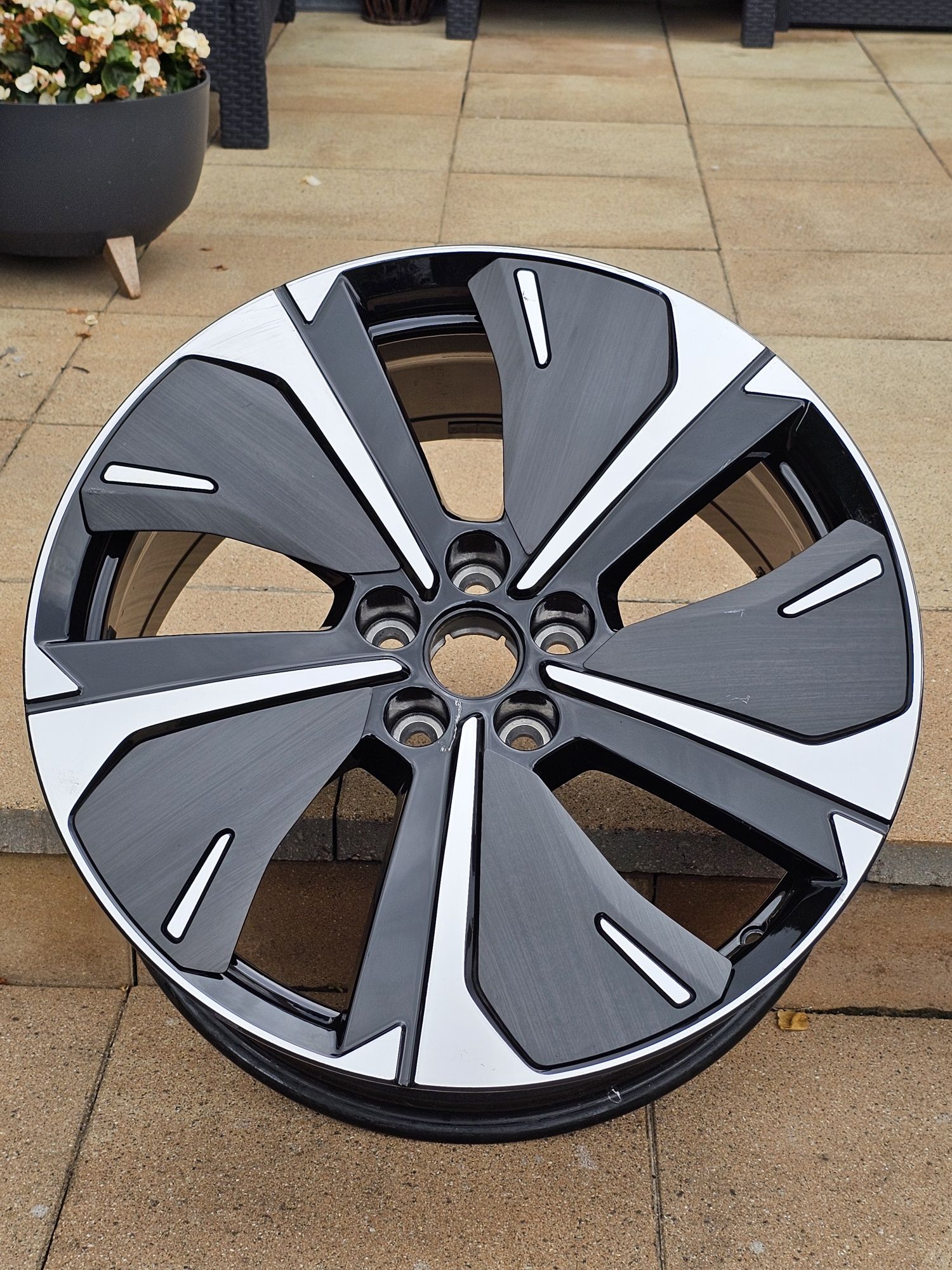 Felga 21cali 5x120 9j et43 oryginał NiO ES8 ES7
