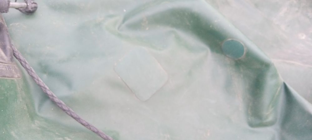 Продам човен з мотором