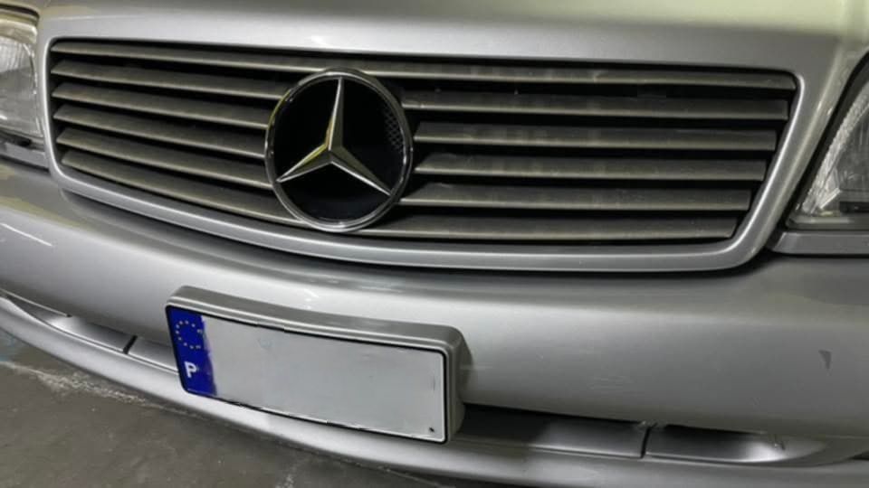 Mercedes sl R129 podkładka tablicy