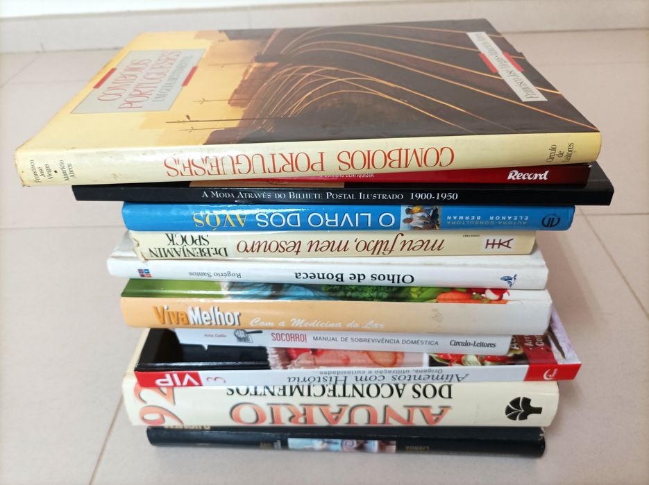 Livros antigos de capa dura com Ilustrações (vintage)