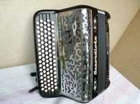 Akordeon Guzikowy - Wloski -" ACCORDIOLA"
