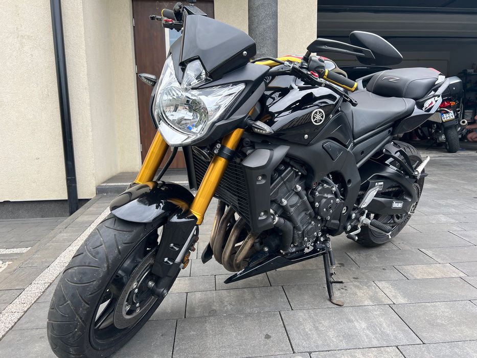 YAMAHA FZ 8 z małym przebiegiem