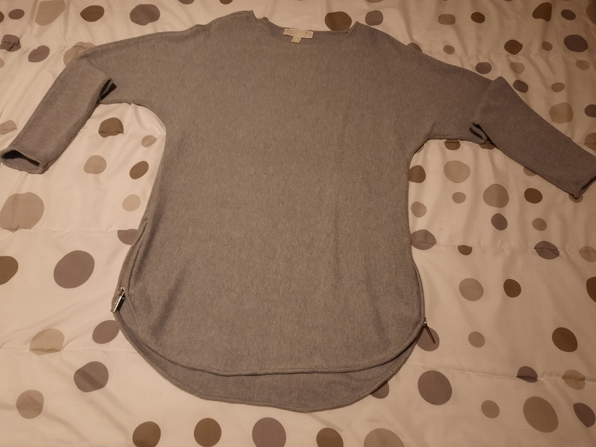 Długi sweter damski Michaela Korsa (MK)