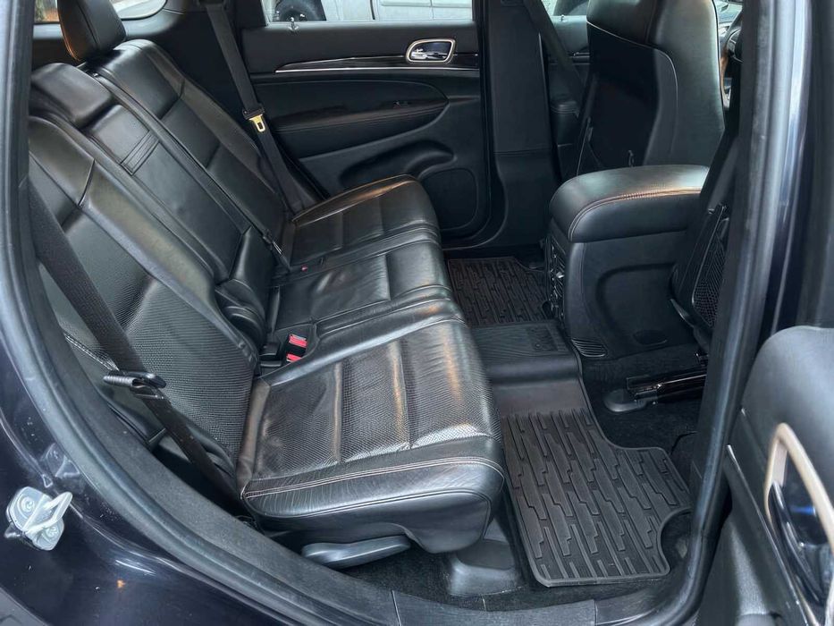 Jeep Grand Cherokee Overland      2014
