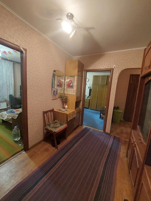 Продаж 3-х кімнатної квартири на Митниці