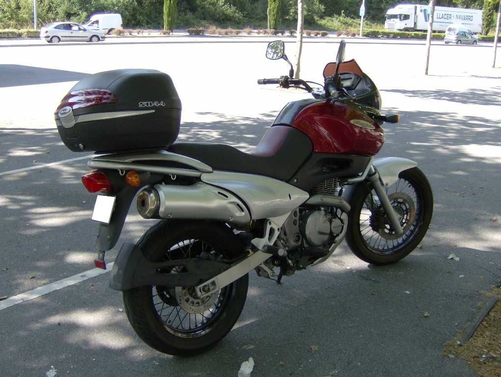 Mota Suzuki XF650 Freewind