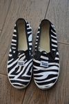 buty zebra r.36 slippers j.nowe