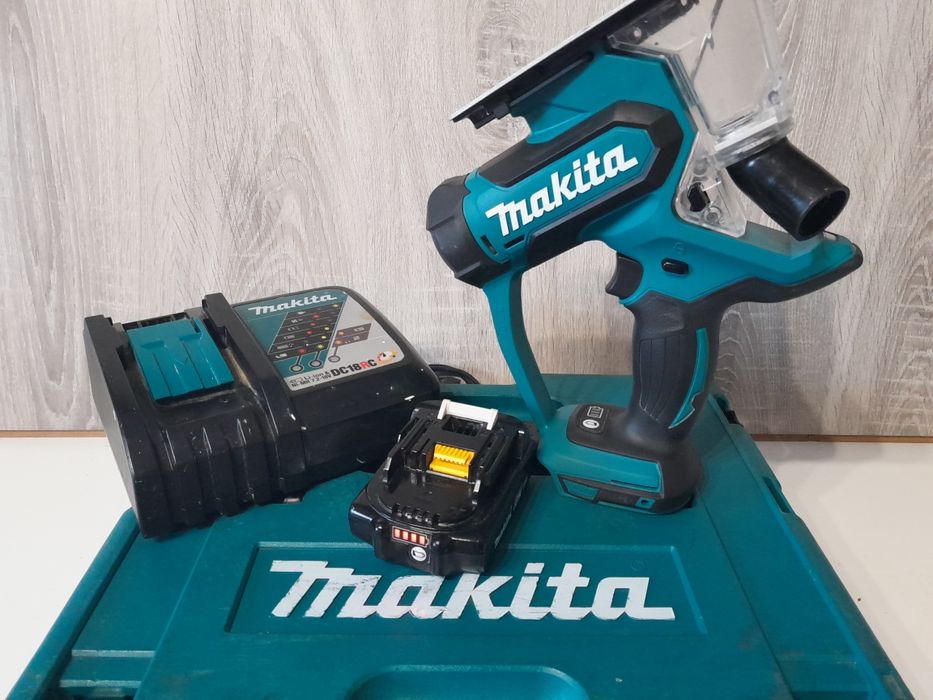 Makita DSD 180 aku wycinarka do regipsow płyt karton gips 18v
