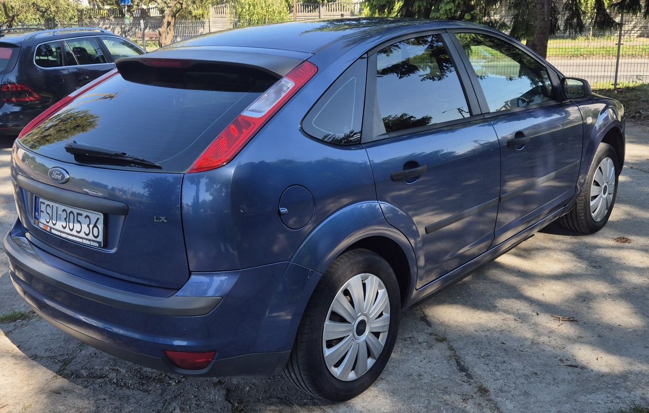 Ford Focus II HATCHBACK 1.6 DURATEC 100km, w pełni sprawny