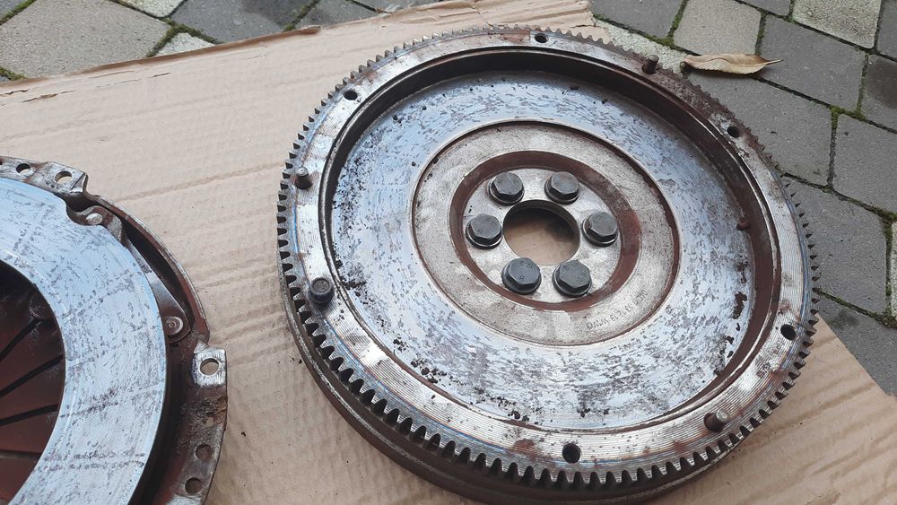 Комплект щеплення 1.6 TDI 77kW VW Skoda Seat 04L141025F Sachs124тис.км