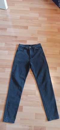 Spodnie damskie jeansowe mom fit