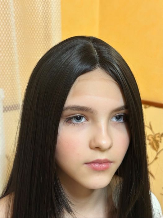 Перука штучна з подовженою чолкою парик исусственный шоколад 60 см