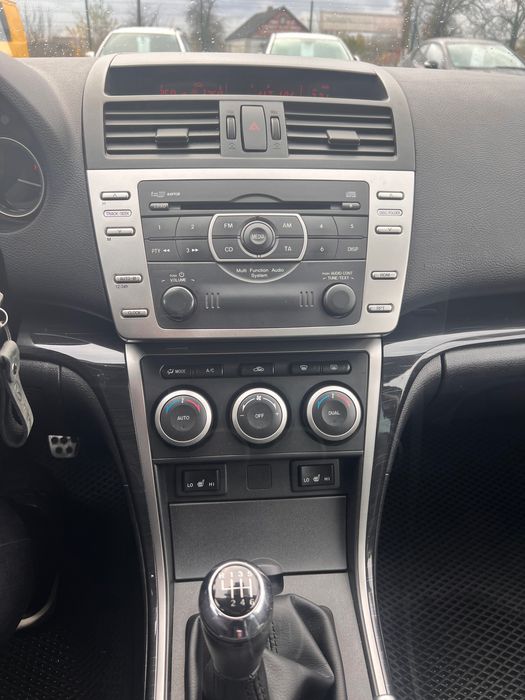 Мазда 6 продається