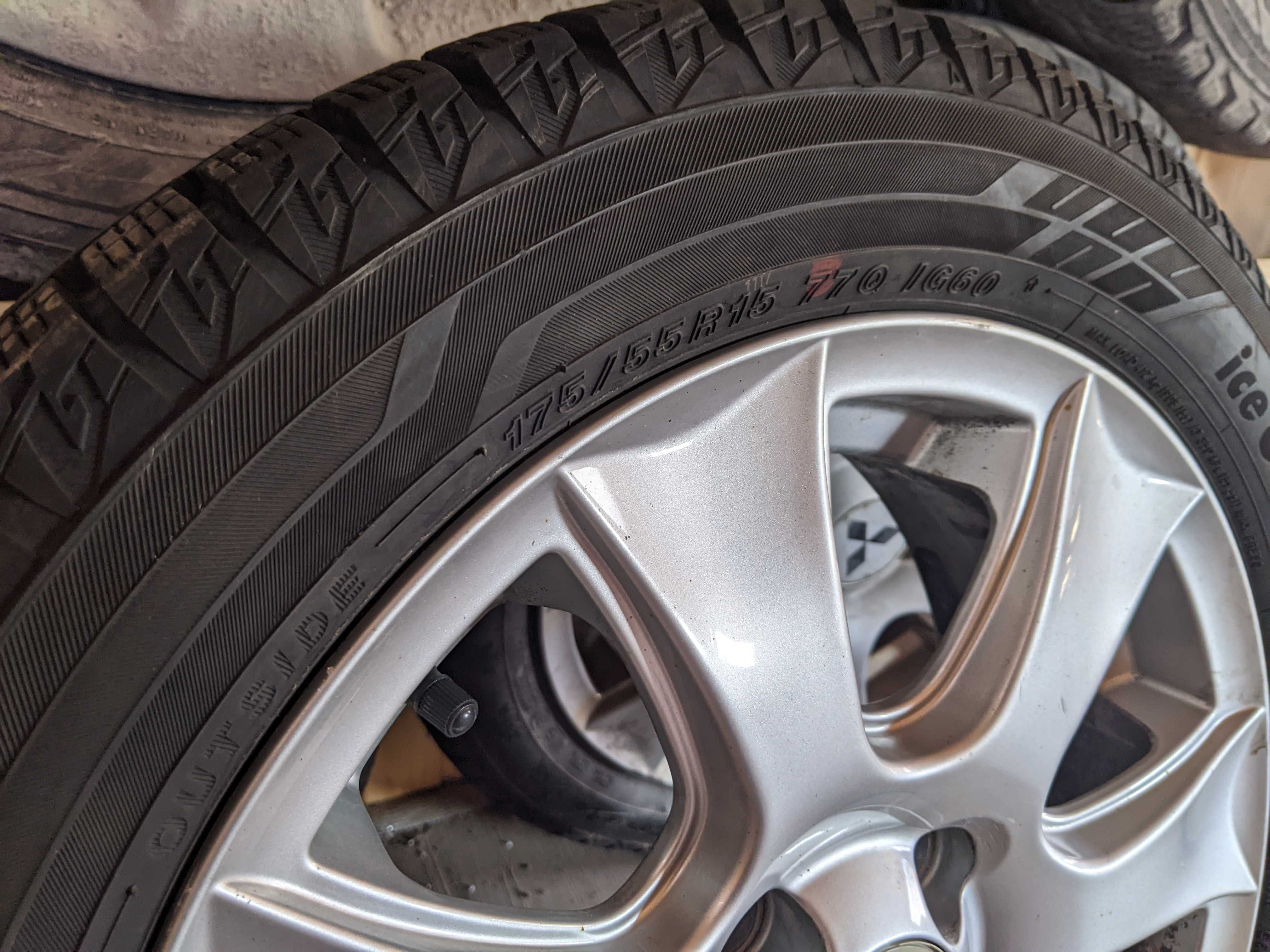 Yokohama Ice Guard IG60 175/55 R15 77Q Citroen C-Zero ion i-miev