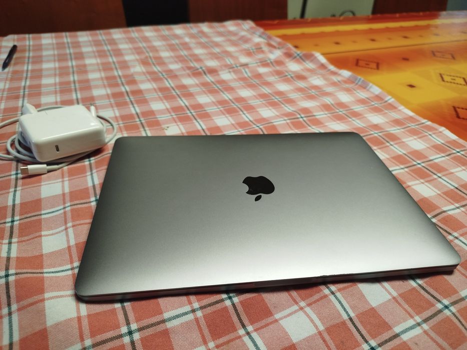 MacBook pro 2019